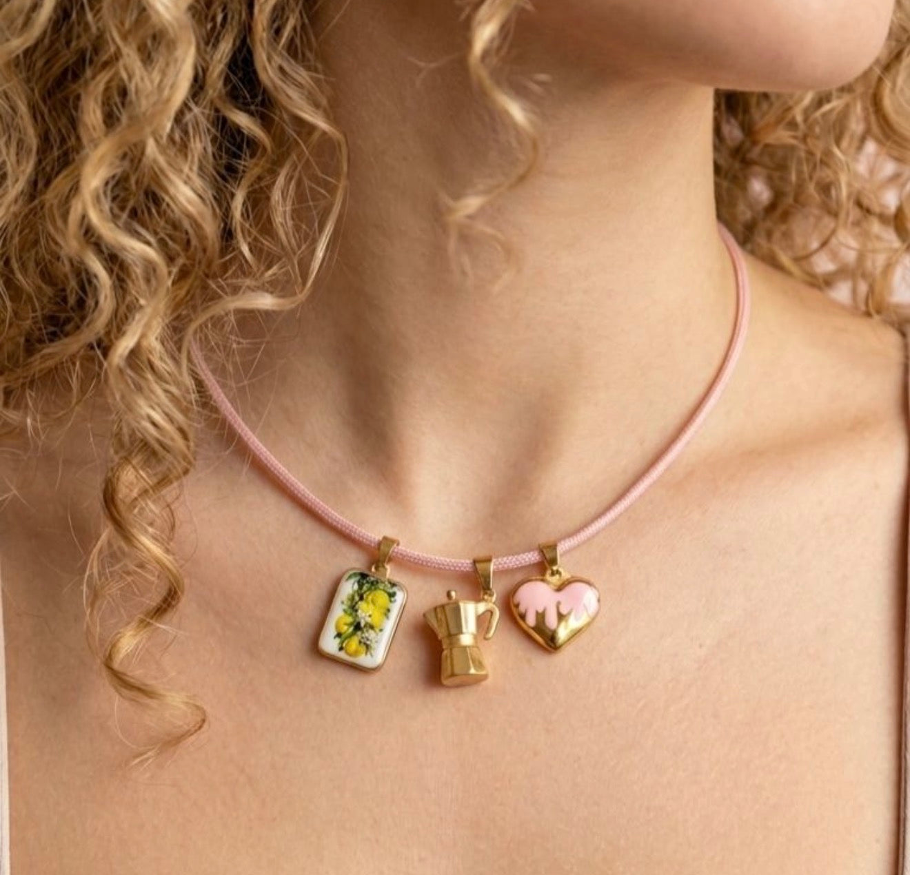 Collana Magnetica Abbraccio